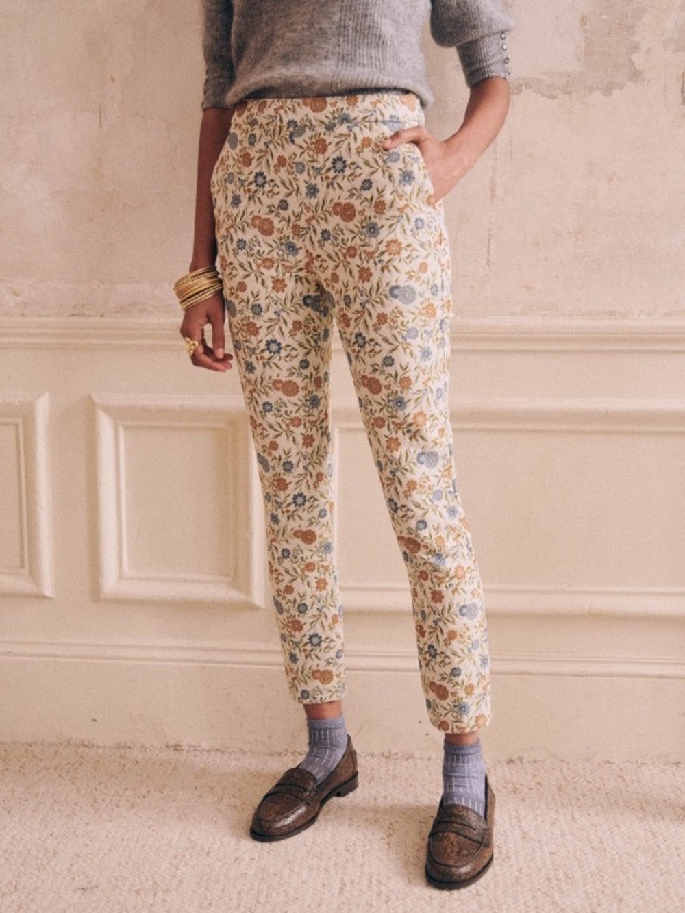 Sezane Clara Trousers in Seasonal Flowers